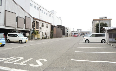写真:駐車場
